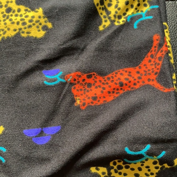 One Size Jaguar LuLaRoe Leggings - Picture 2 of 4